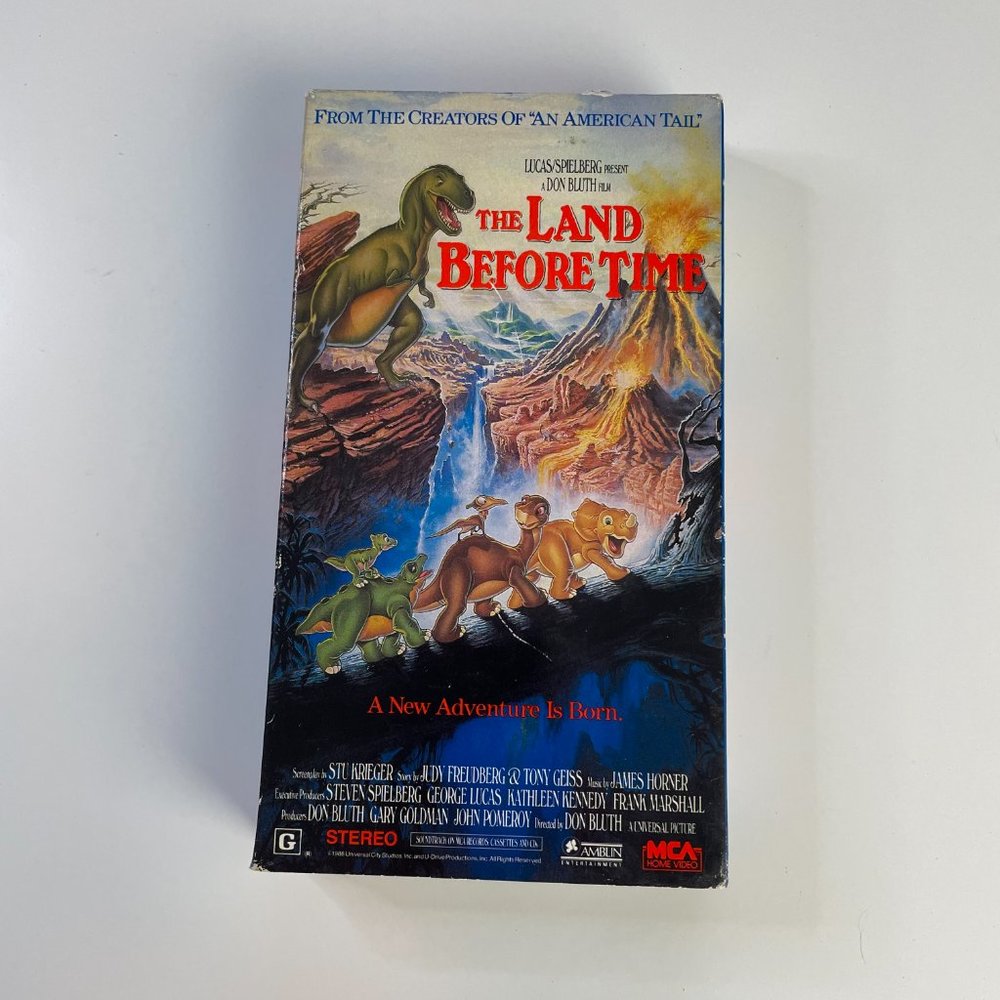 Vintage THE LAND BEFORE TIME Childrens Movie Dinosaur Tale Family Friendly - Picture 2 of 11